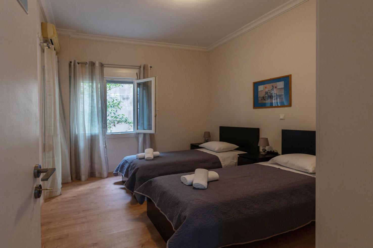 Entire Apt, 2 Bdrm, City Center 아테네 외부 사진
