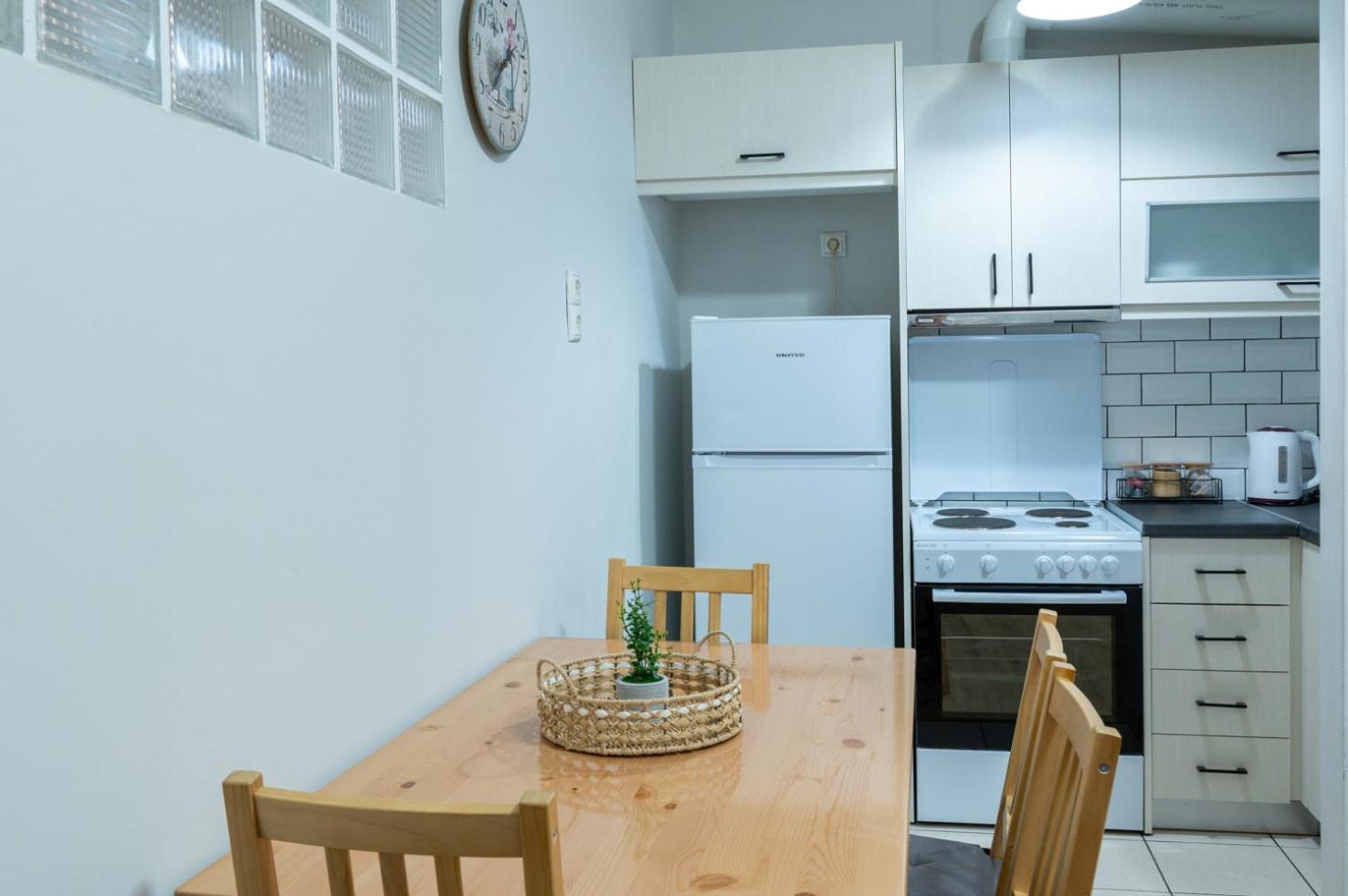 Entire Apt, 2 Bdrm, City Center 아테네 외부 사진
