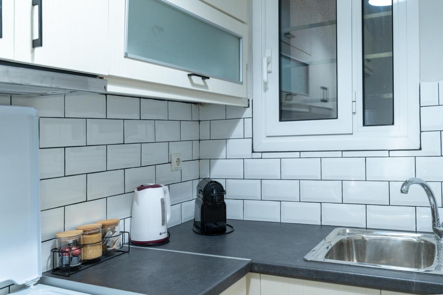 Entire Apt, 2 Bdrm, City Center 아테네 외부 사진